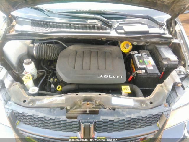 2C4RDGBG3FR684989 Dodge Grand Caravan Se Plus