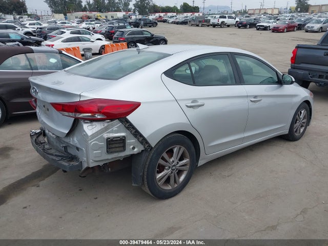 Hyundai ELANTRA SE 2017 5NPD84LF3HH033722 Image 4