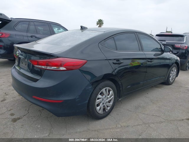 Hyundai ELANTRA SE 2017 KMHD74LFXHU160147 Image 4