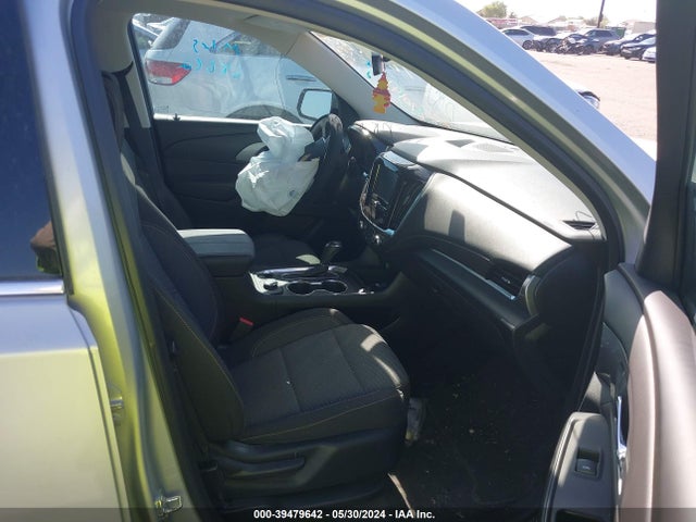 Chevrolet Traverse Ls 2019 1GNERFKW0KJ270141 Image 5