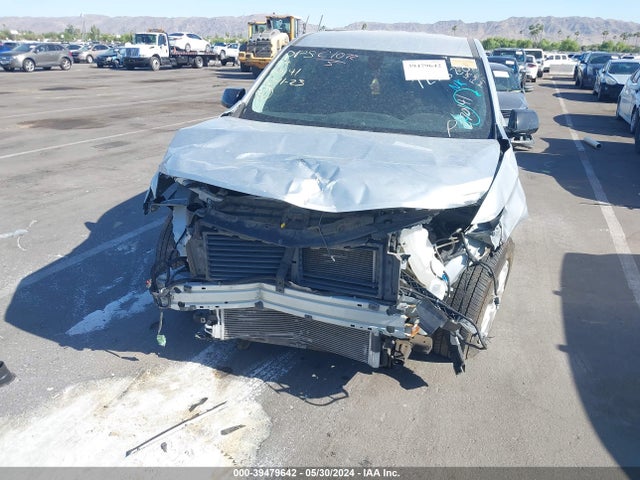 Chevrolet Traverse Ls 2019 1GNERFKW0KJ270141 Image 6