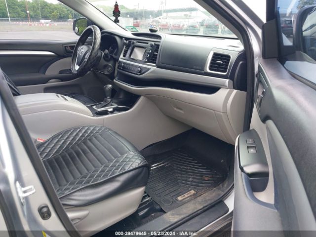 5TDBKRFHXES033046 Toyota Highlander Le V6