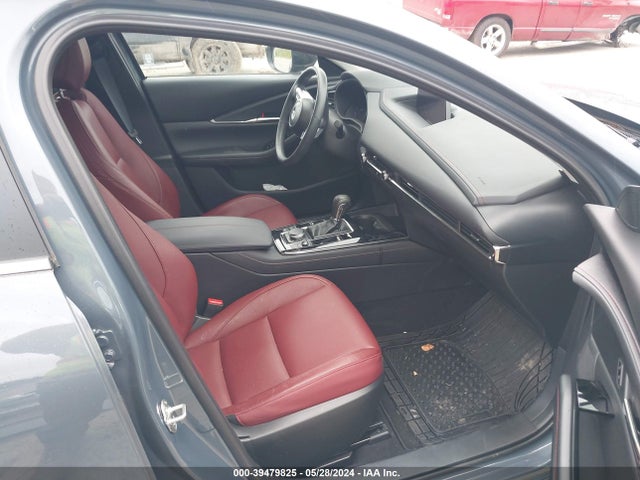 3MVDMBCL6NM446812 Mazda Cx-30 Carbon Edition