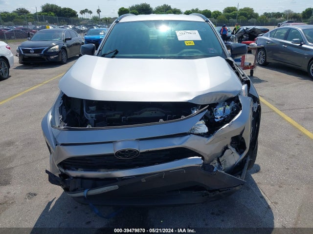 Toyota RAV4 LE 2020 JTMH1RFV7LD051516 Image 12