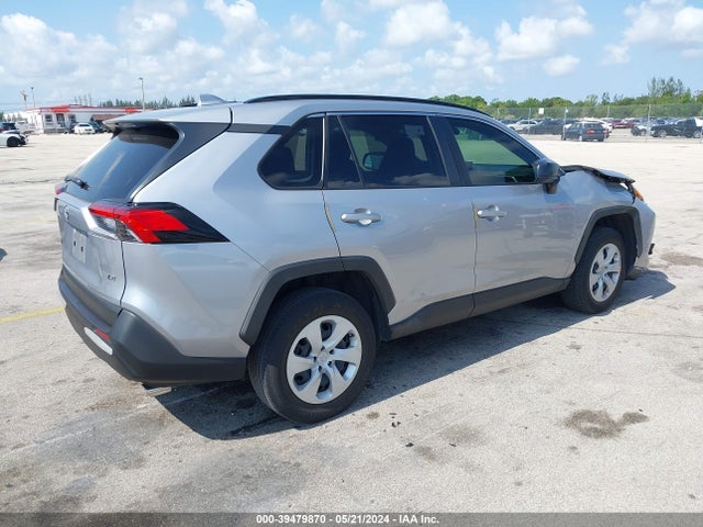 Toyota RAV4 LE 2020 JTMH1RFV7LD051516 Image 4