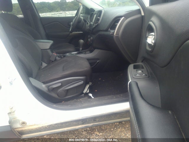 2020 JEEP CHEROKEE 1C4PJLCB5LD611066 Photo 4