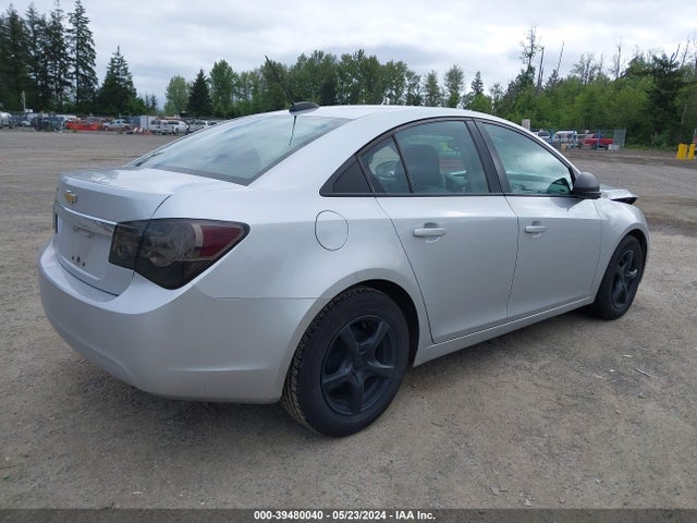 Chevrolet Cruze Ls Auto 2015 1G1PA5SG4F7215571 Image 4