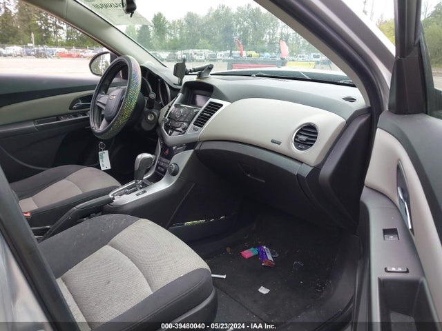 Chevrolet Cruze Ls Auto 2015 1G1PA5SG4F7215571 Image 5