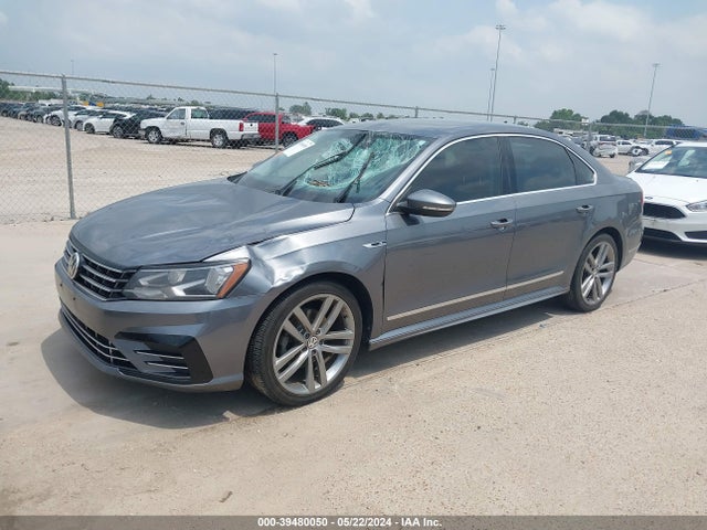 1VWDT7A38HC085798 Volkswagen Passat 1.8t R-line