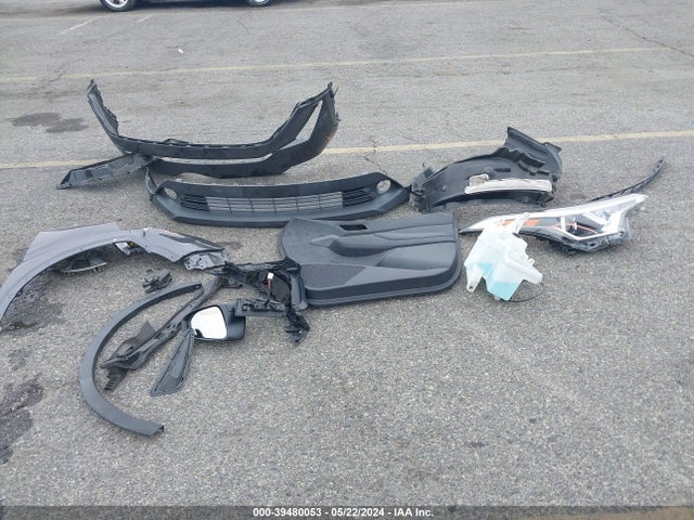 Toyota C-HR LE 2019 JTNKHMBX8K1020704 Image 12