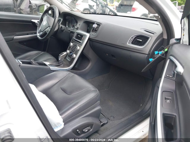 Volvo S60 T5 Drive-e 2016 YV126MFJ7G2408941 Image 5