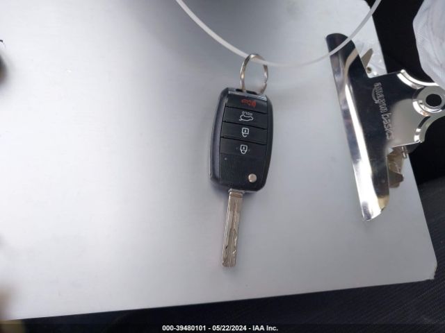 KNDPM3AC7J7460309 KIA Sportage Lx