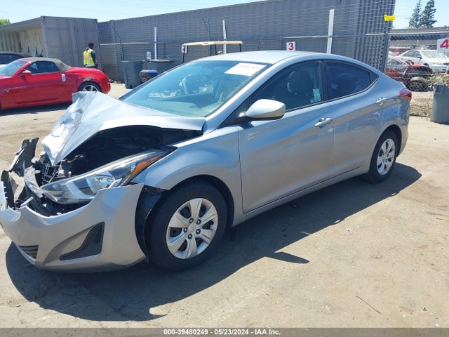 Hyundai ELANTRA SE 2016 5NPDH4AE4GH736898 Image 2