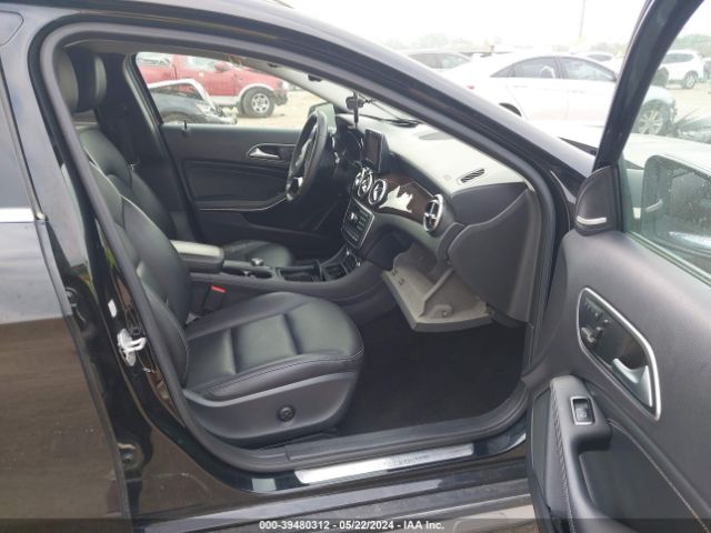 WDCTG4GB8FJ083536 Mercedes-Benz Gla 250 4matic