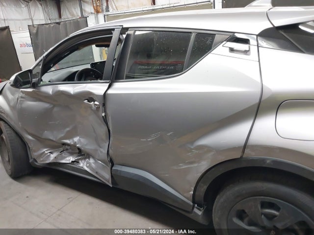 Toyota C-HR LE 2019 JTNKHMBX5K1026864 Image 13