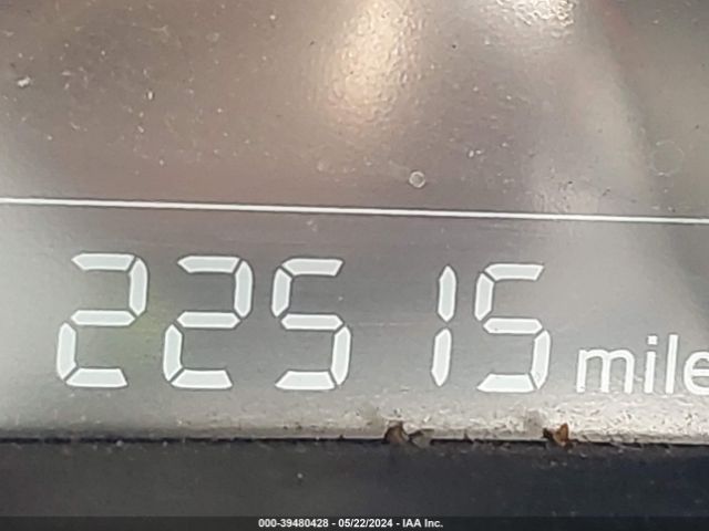 3MYDLBJV2LY702508 Toyota YARIS LE