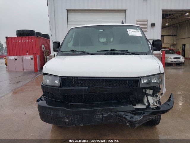 Chevrolet Express 2500 Work Van 2018 1GCWGAFP7J1177530 Image 12