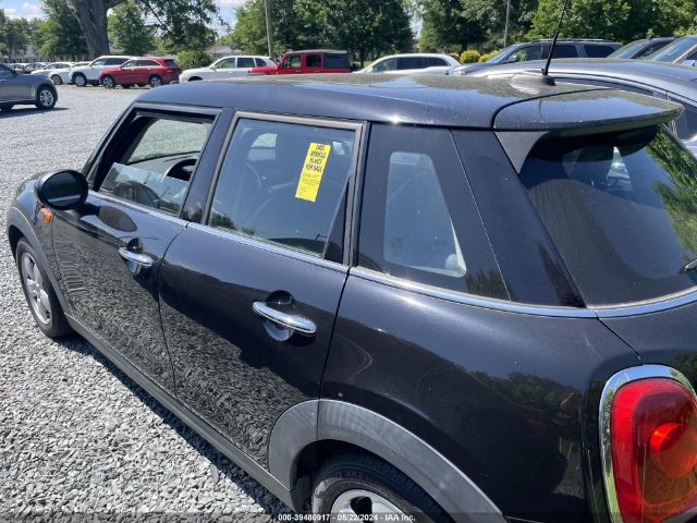 2016 MINI COOPER WMWXU1C55G2D11468 Photo 2