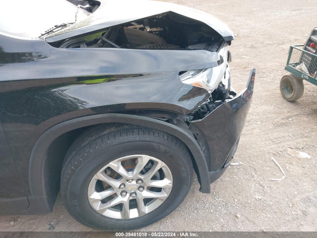 Chevrolet Traverse Ls 2018 1GNERFKW8JJ143443 Image 17