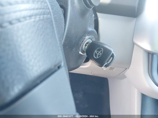 Toyota Highlander Le 2018 5TDZARFH8JS039732 Image 11
