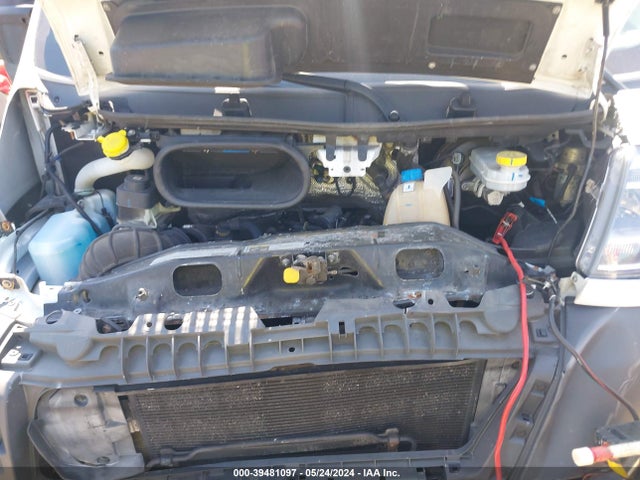 3C6TRVNG2JE156028 RAM Promaster 1500 Low Roof 118 Wb