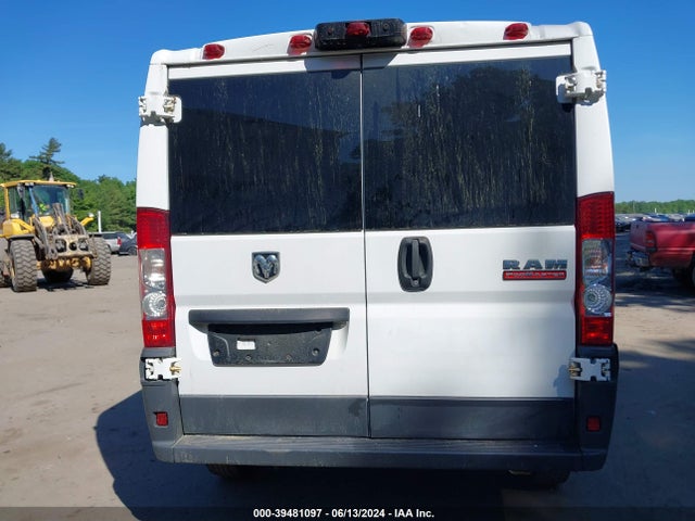 3C6TRVNG2JE156028 RAM Promaster 1500 Low Roof 118 Wb