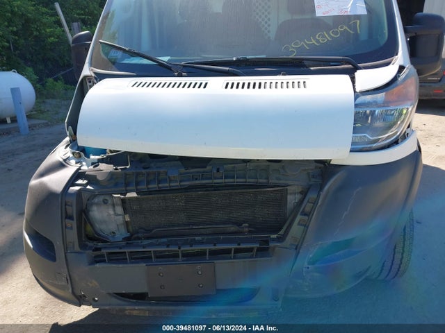 3C6TRVNG2JE156028 RAM Promaster 1500 Low Roof 118 Wb