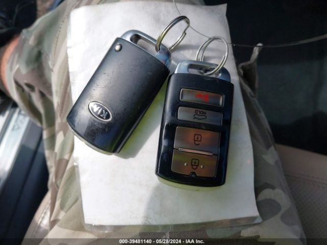 KNALN4D73F5180077 KIA Cadenza Premium