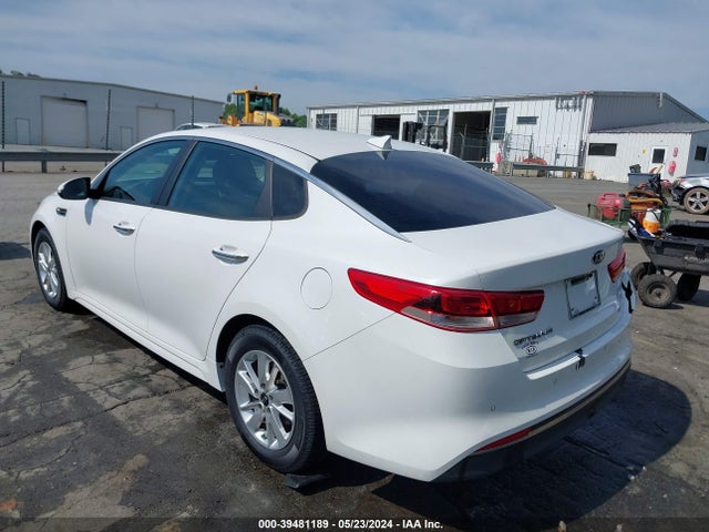 KIA Optima Lx 2018 5XXGT4L30JG192815 Image 3