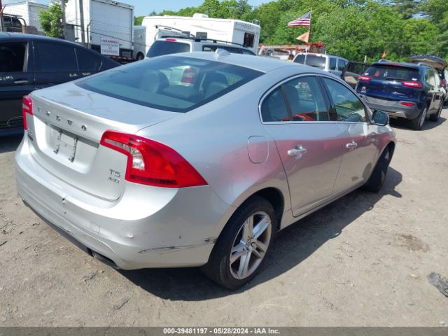 YV1612TK0F1344831 Volvo S60 T5 Premier