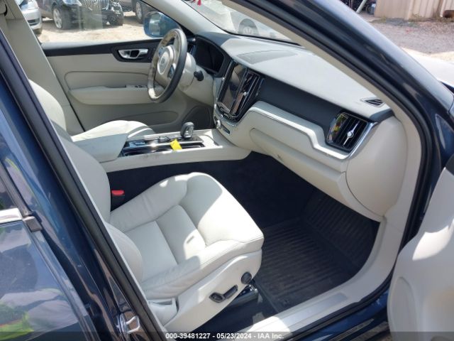 YV4L12RN7P1267769 Volvo Xc60 B5 Plus Bright Theme