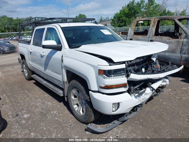 Chevrolet Silverado 1500 2lt 2018 3GCUKREC1JG245132 Image 1