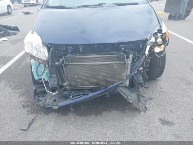JTDKN3DU0E1775571 Toyota Prius Two