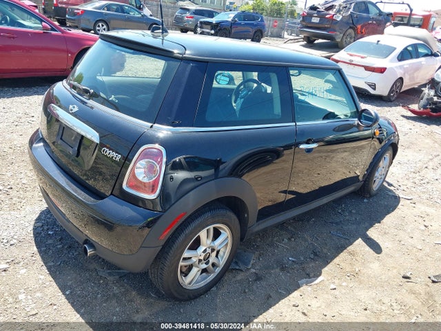 2013 MINI HARDTOP WMWSU3C52DT690051 Photo 3