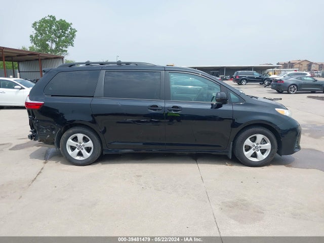 Toyota Sienna Le 8 Passenger 2018 5TDKZ3DC2JS922434 Image 14