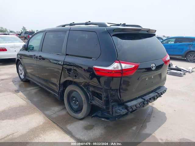 Toyota Sienna Le 8 Passenger 2018 5TDKZ3DC2JS922434 Image 3