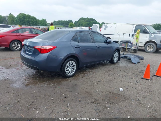 Toyota COROLLA LE 2019 5YFBURHE0KP946416 Image 4