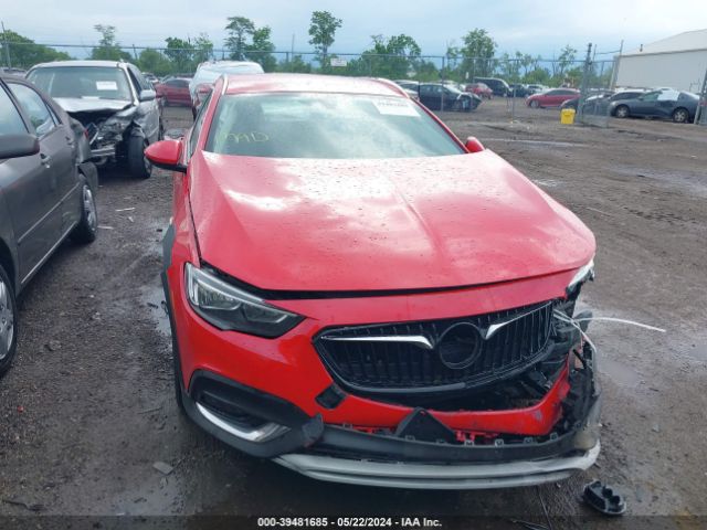 W04GV8SX2J1104570 Buick Regal Tourx Essence