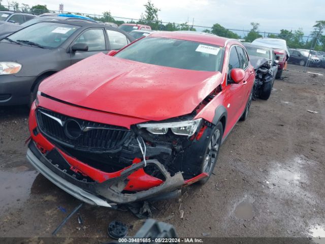 W04GV8SX2J1104570 Buick Regal Tourx Essence