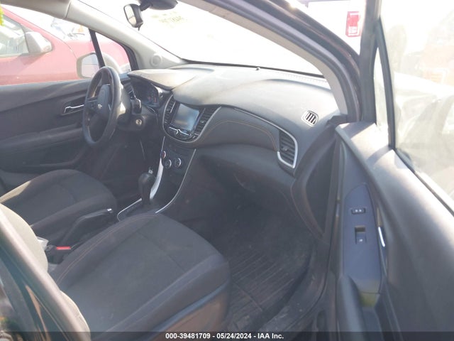 Chevrolet TRAX LS 2017 3GNCJKSB7HL255741 Image 5