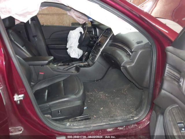 1G11D5SL1FF306698 Chevrolet MALIBU 2LT