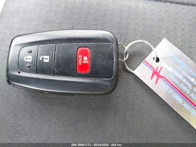 Toyota Prius Two 2017 JTDKBRFU3H3054873 Image 11