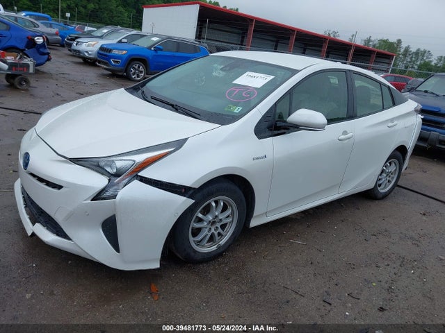 Toyota Prius Two 2017 JTDKBRFU3H3054873 Image 2
