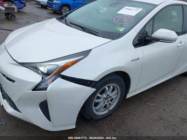 Toyota Prius Two 2017 JTDKBRFU3H3054873 Image 6