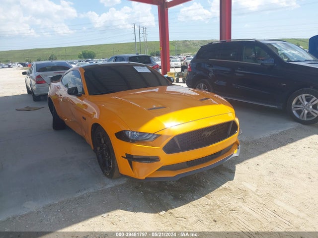 2018 1FA6P8CF2J5102527 main image