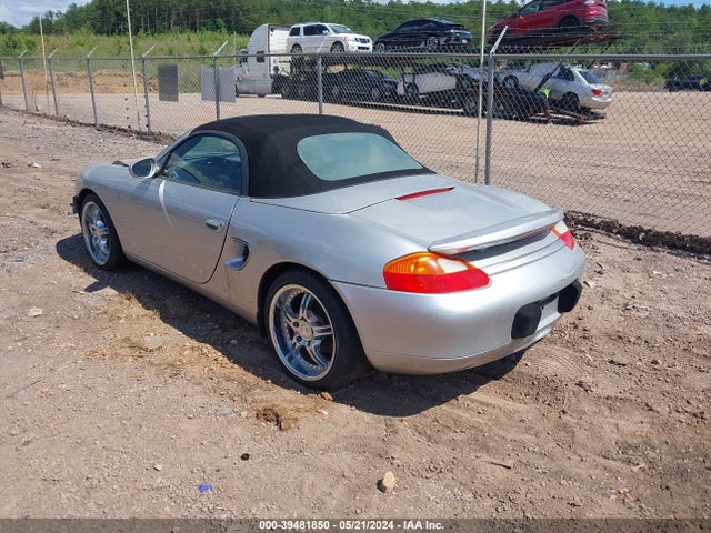 2002 PORSCHE BOXSTER WP0CA29832U622196 Photo 2