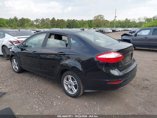 Ford FIESTA SE 2018 3FADP4BJ2JM144650 Image 3