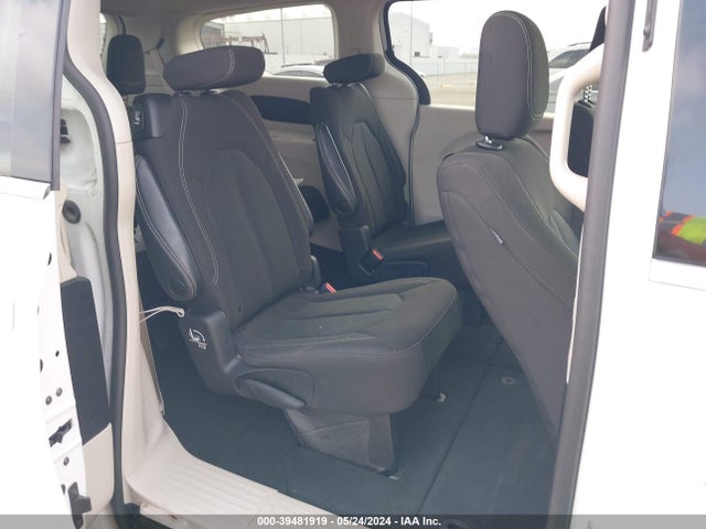 2C4RC1CG9PR551069 Chrysler Voyager Lx