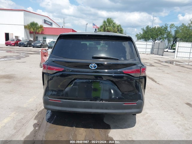 Toyota SIENNA LE 2022 5TDKRKEC0NS117627 Image 16