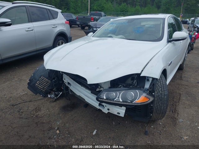 SAJWJ0FF8F8U39560 Jaguar Xf 3.0 Portfolio/3.0 Sport